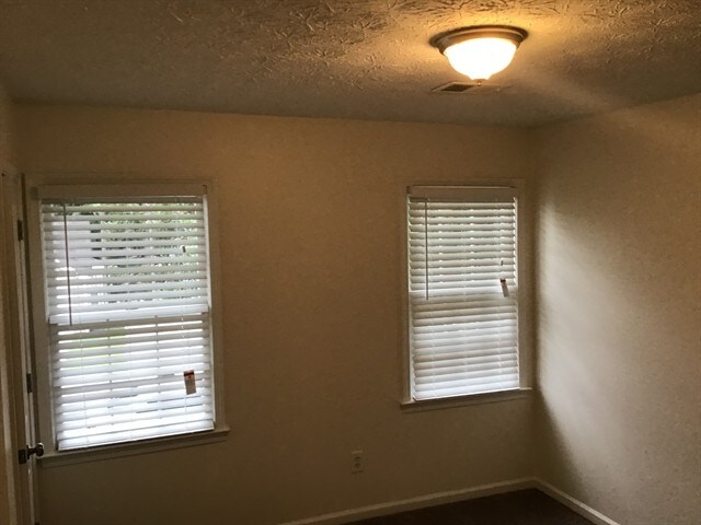 Building Photo - 999 Merrimac Way