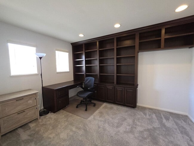 Building Photo - Gorgeous Upgraded Sabre Springs Home