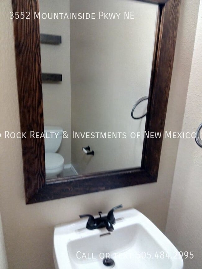 Building Photo - 3552 Mountainside Pkwy NE