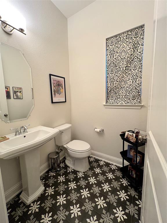 Building Photo - 6724 Denia Dr