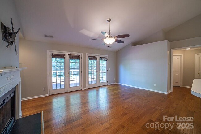 Building Photo - 3503 Brooktree Ln