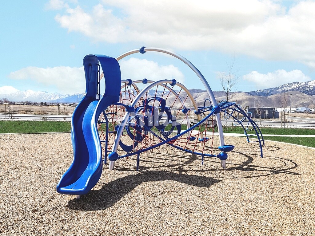 Building Photo - 2492 Devin Ave