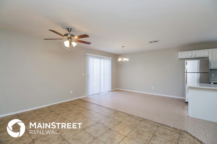 Building Photo - 6242 W Illini St