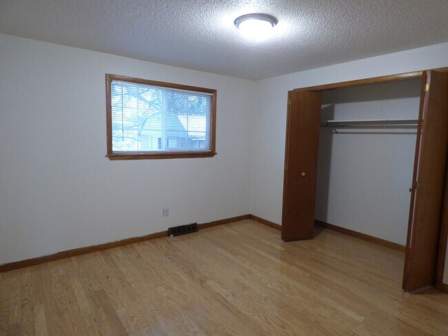 Building Photo - 1439-1441 Stuart St