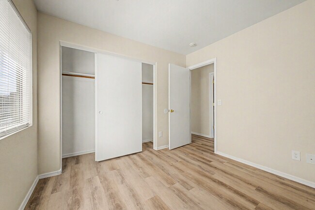 Building Photo - 22285 W La Pasada Blvd