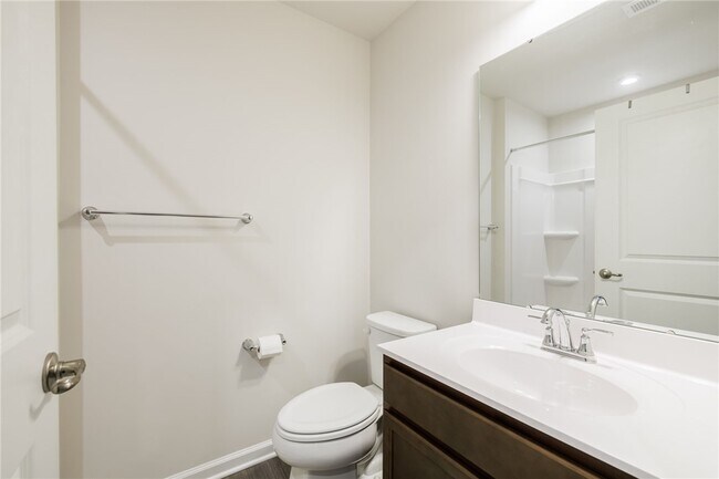 Building Photo - 23 Keuka Ln