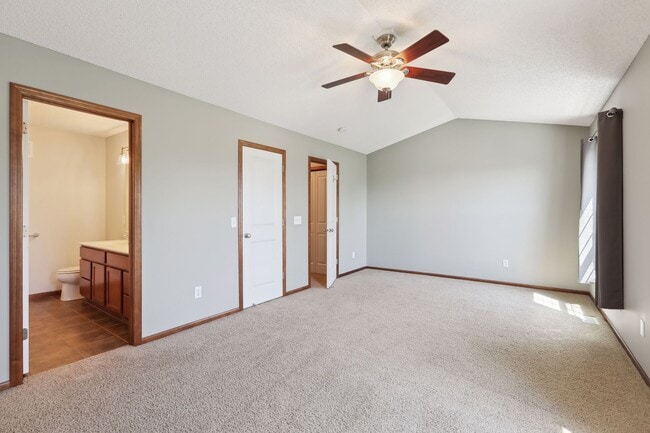 Building Photo - 15024 Farnham Ave N