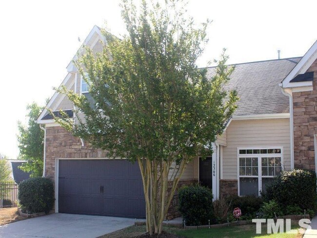 Building Photo - Excellent townhome in Raleigh!