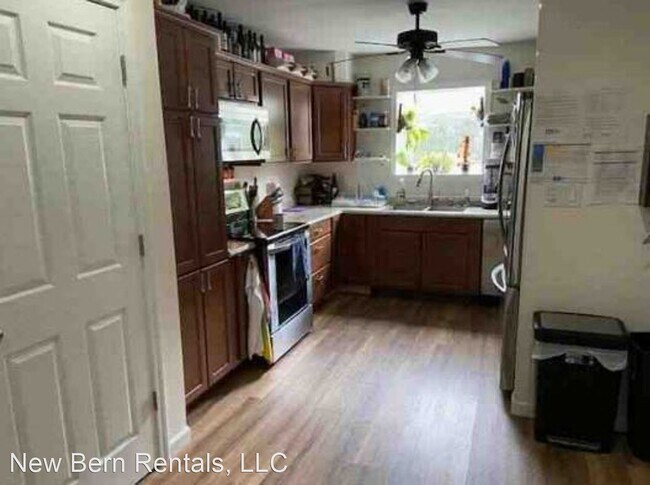 Building Photo - 2 br, 2.5 bath House - 161 Quarterdeck Townes