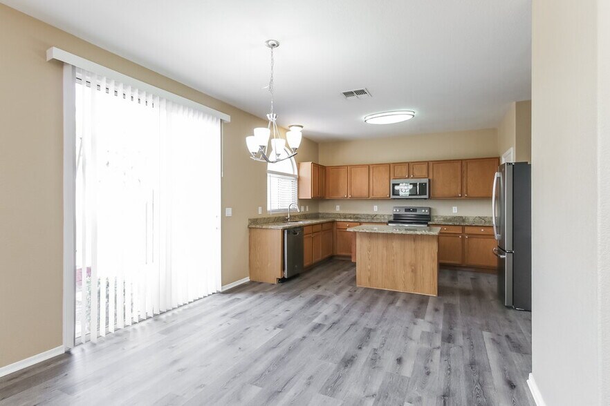 Building Photo - 40549 N Brumana St