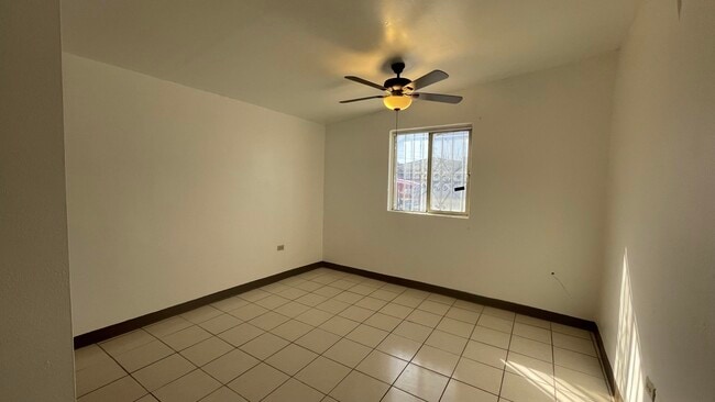 Building Photo - 605 Meadow Rd