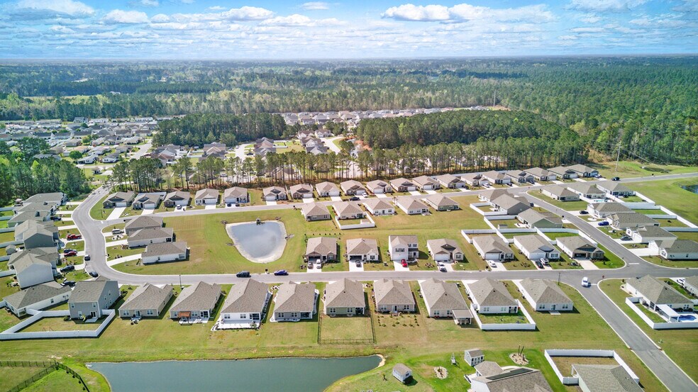 Building Photo - 580 Talisman Trl