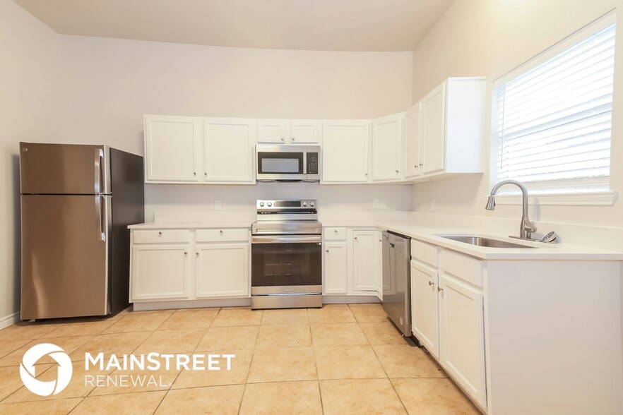 Building Photo - 426 Bass Rd