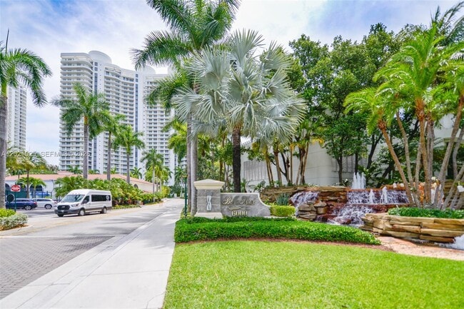 Building Photo - 6000 Island Blvd