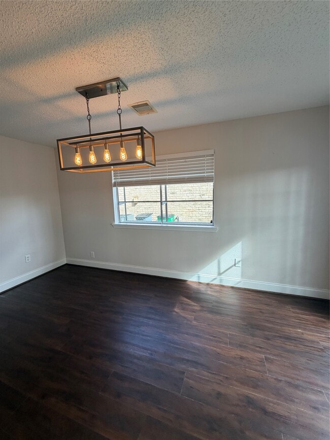 Building Photo - 18210 Almonte Ln