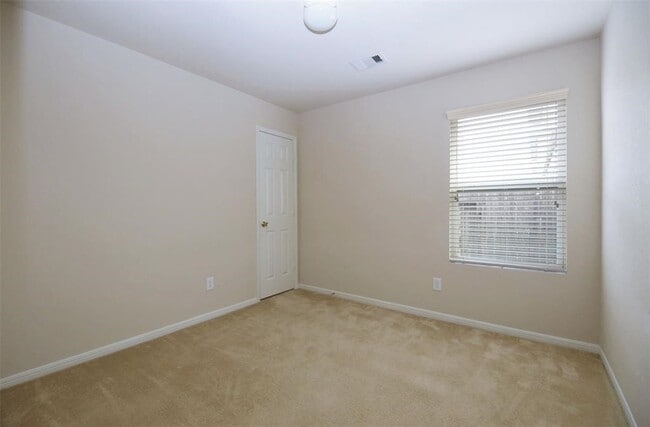 Building Photo - 14714 Keystone Green Dr