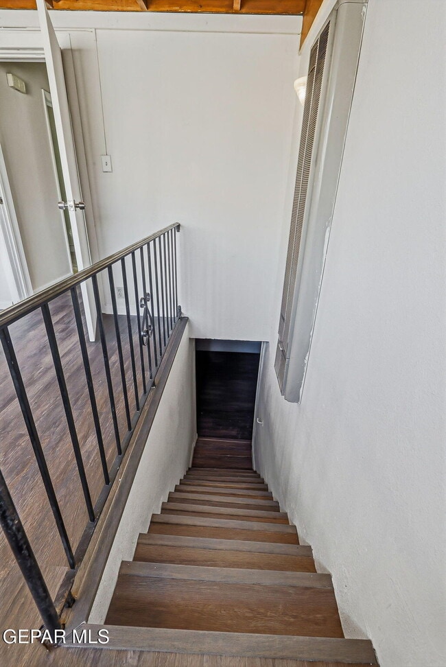 Building Photo - 3249 Lebanon Ave