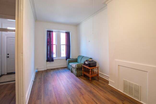 Building Photo - 2039 N Gratz St