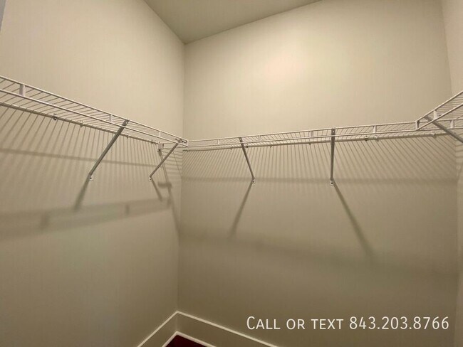 Building Photo - 478 Woodspring Rd