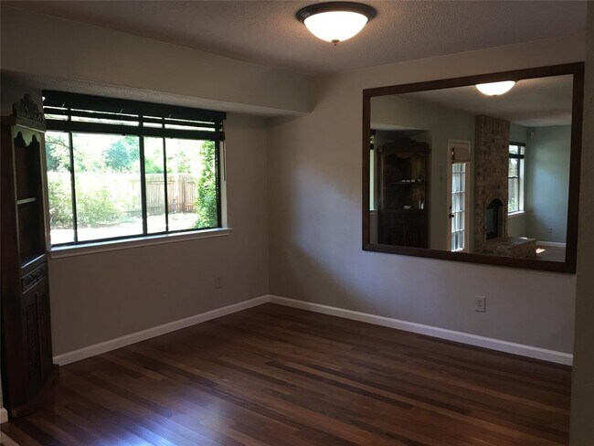 Building Photo - 12304 Boneta Cove