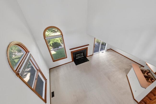 Building Photo - 2445 Mulberry Ct