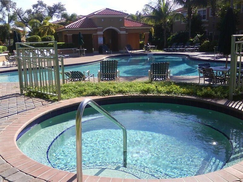 Building Photo - 4946 Leeward Ln