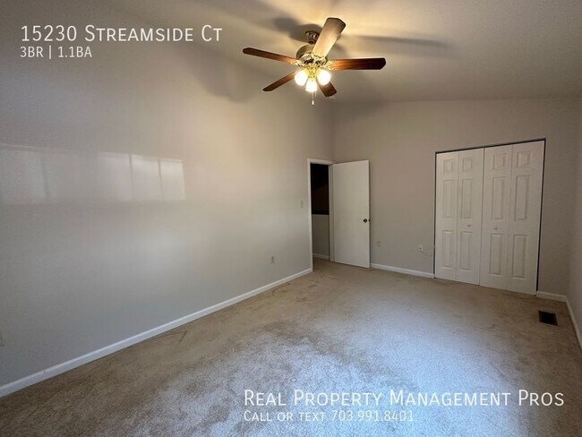 Building Photo - 15230 Streamside Ct