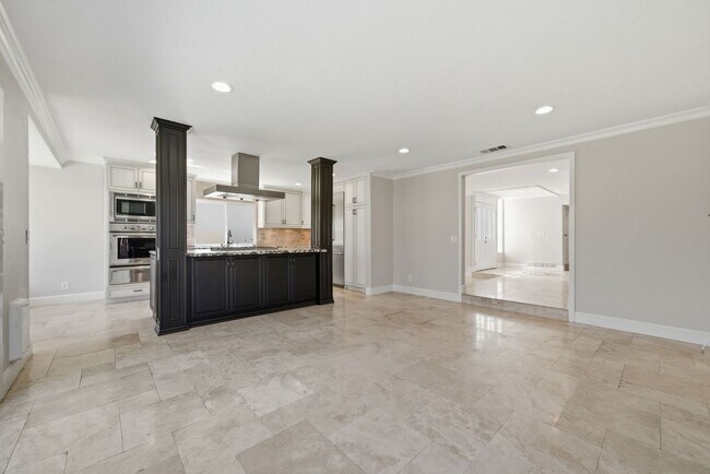 Building Photo - Beautifully Updated 5 Bedroom Woodbridge Home with Pool and much more!