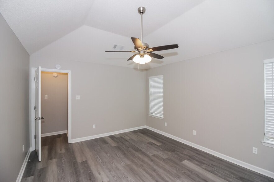 Building Photo - 9996 Houston Birch Dr