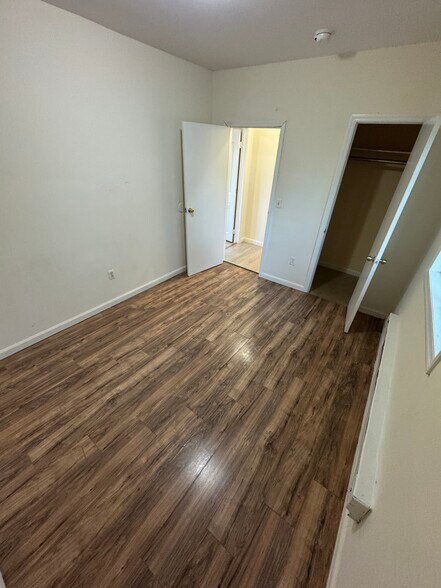 Building Photo - 21 Spring St