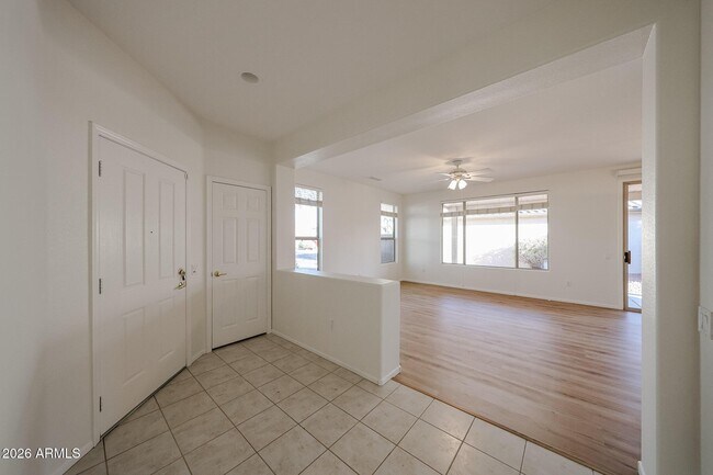 Building Photo - 16149 W Quail Creek Ln