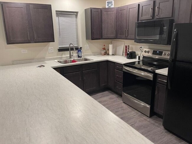 Building Photo - $1,125 | 2 Bedroom, 2 Bathroom | No Pets | Available for January 8th, 2026 Move In!