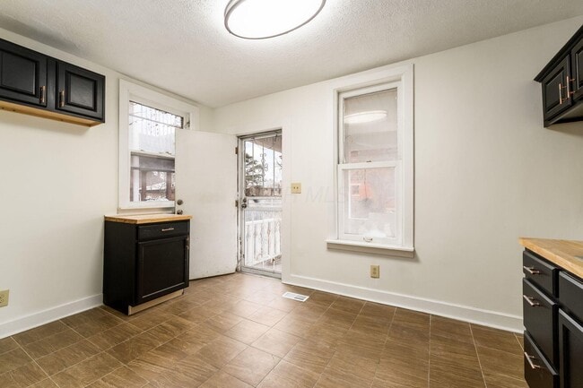 Building Photo - 61 Sherman Ave