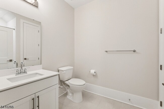 Building Photo - 179 Jasmine Dr