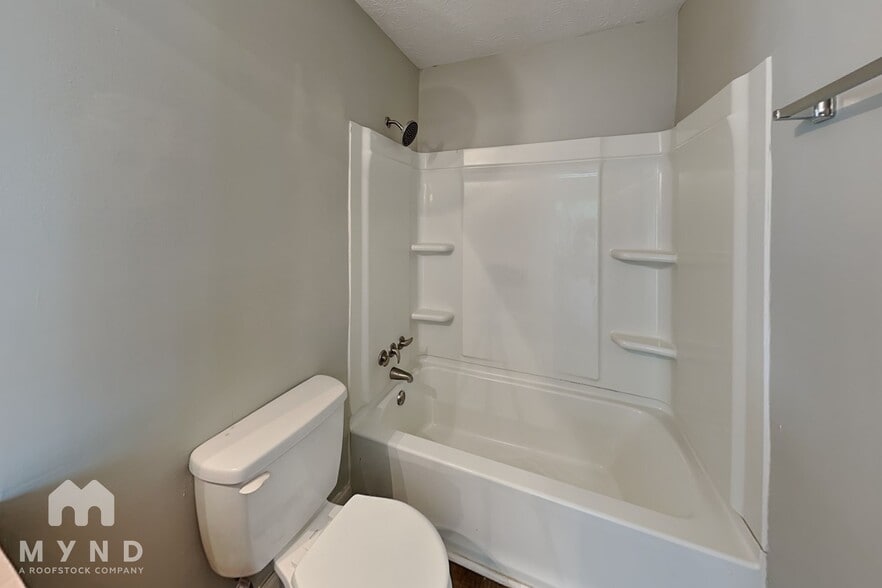 Building Photo - 785 Edenton Ct