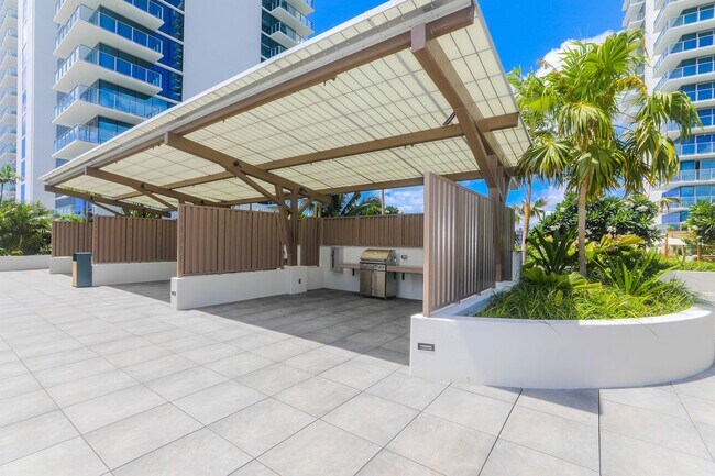 Building Photo - The Park on Keeaumoku - largest 2-bedroom residence offering 1,074 square feet of interior living...