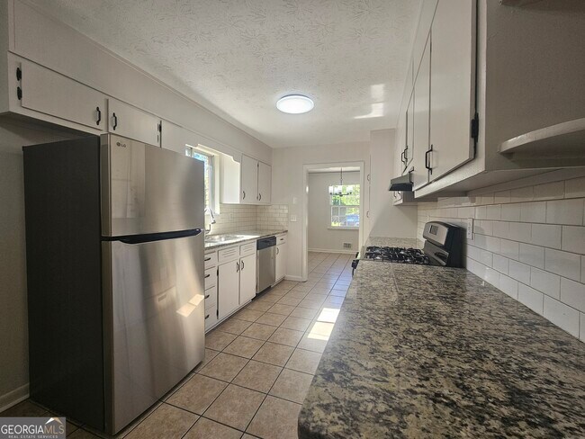 Building Photo - 2293 Lanier Pl