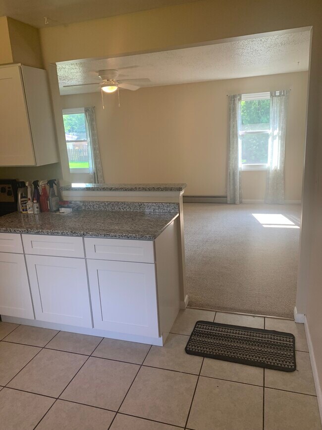 Building Photo - 13918 Marybrook Dr