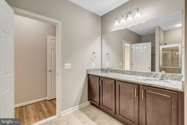 Building Photo - 42790 Lauder Terrace