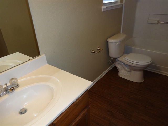 Building Photo - 321 Quail Run Rd