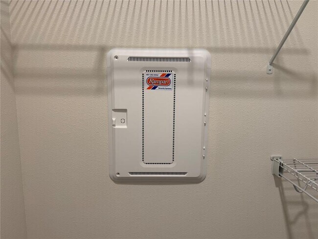 Building Photo - 591 Pothos St