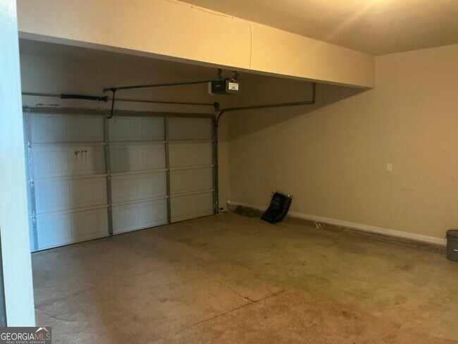Building Photo - 1205 Pebble Rock Rd