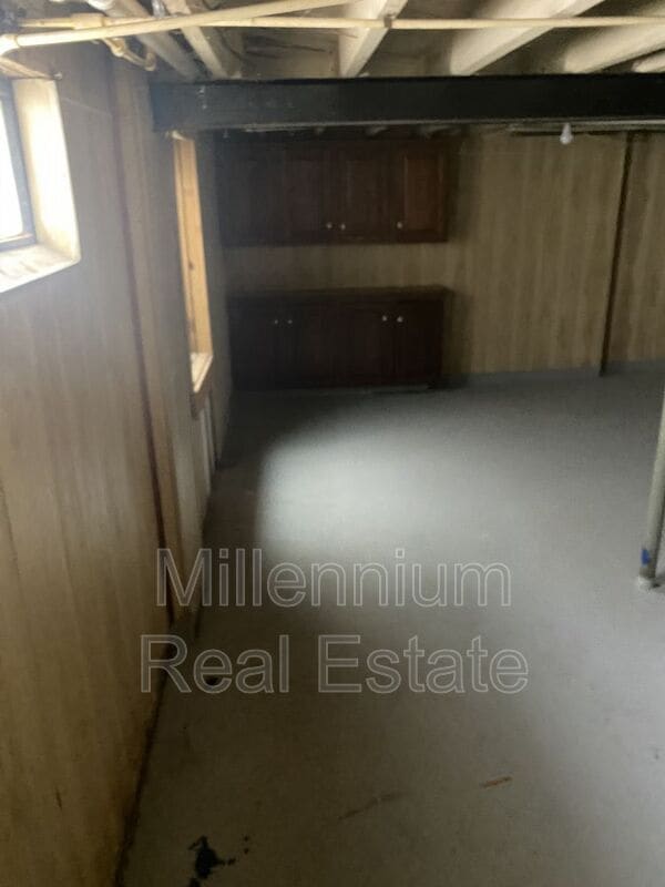Building Photo - 555 Wesbrook St