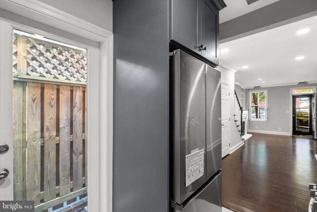 Building Photo - 1257 35th St NW