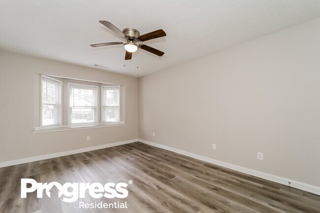 Building Photo - 3505 Mustang Dr