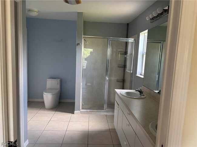 Building Photo - 4620 Varsity Cir