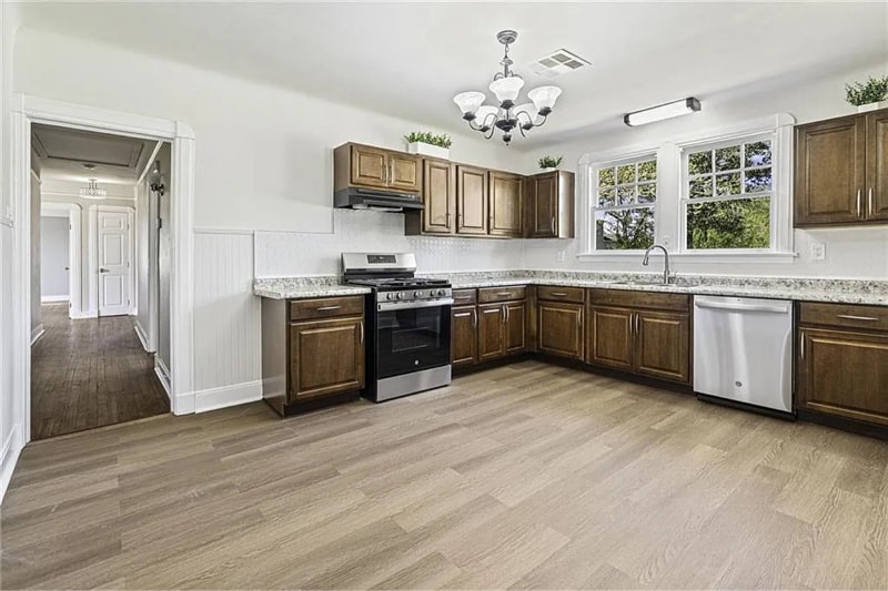Building Photo - 11822 LA-23