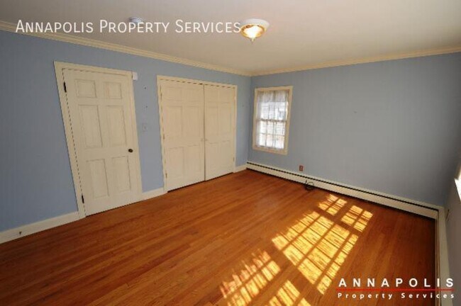 Building Photo - 208 Avondale Cir