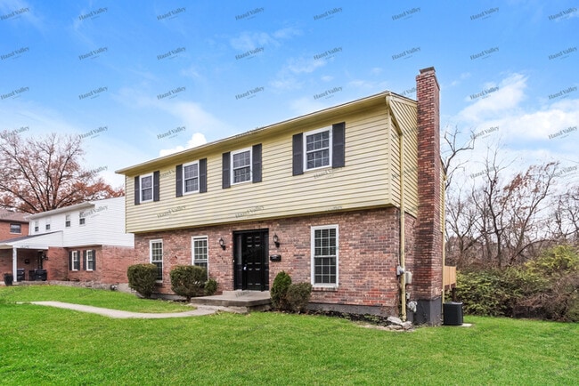 Building Photo - 5563 Little Flower Ave