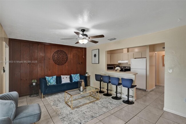 Primary Photo - 5807 SW 27th St